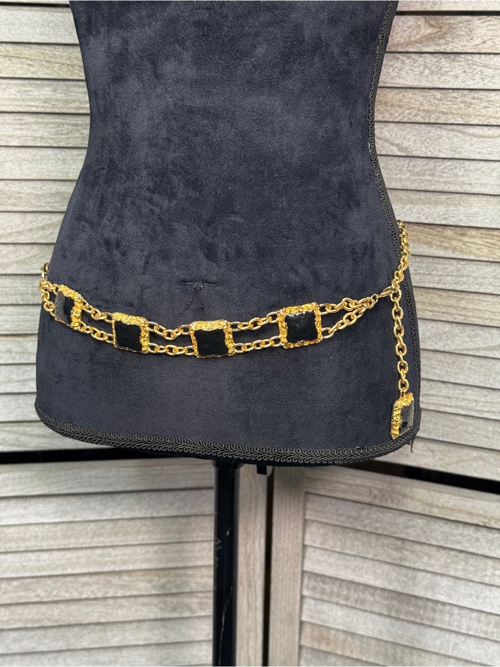 Vintage Gold Black Statement Chain Belt Y2K 38”